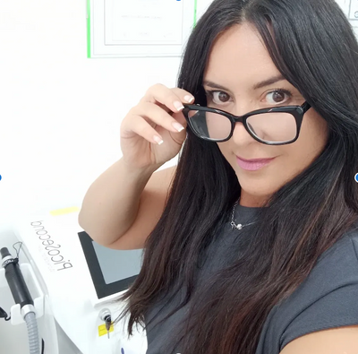 COSMÉTICA NATURAL Y ESTÉTICA AVANZADA: UN DÚO PERFECTO🌿