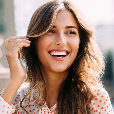 How urban pollution affects your skin and how to protect it with natural cosmetics